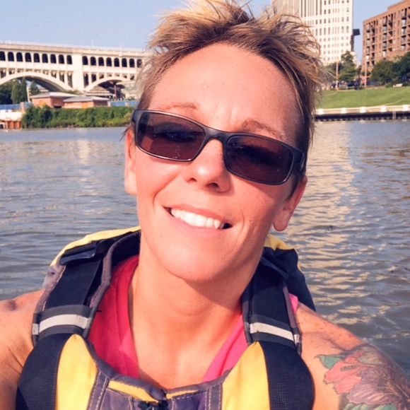 Meet your Posher, Candice - Picture 1 of 1